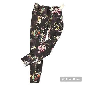 Old Navy Floral Activewear Leggings.